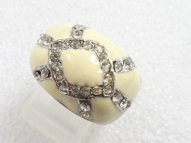 JAPANESE KIMONO / ANTIQUE CRYSTAL RING (SIZE 15)